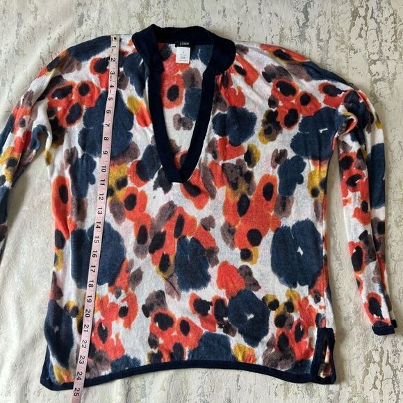 J Crew 100% Linen Floral abstract Sweater - Picture 7 of 8